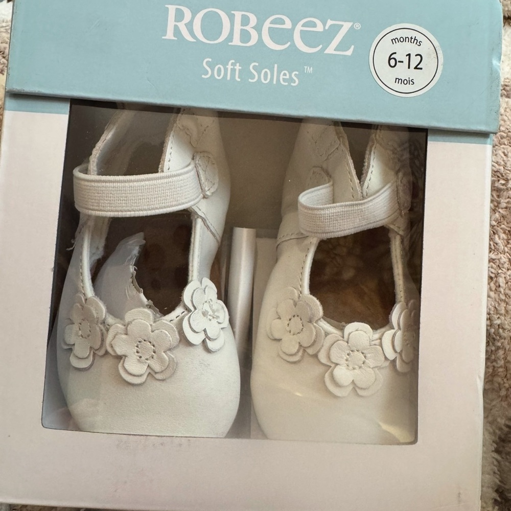 ROBEEZ baby girl shoes size 6-12 months BRAND NEW  NWT